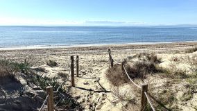 Ground Floor Apartment for sale in La Reserva de los Monteros, Marbella East