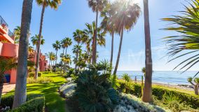 Duplex Penthouse for sale in Menara Beach, Estepona Est