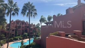 Zweistöckiges Penthouse zu verkaufen in Menara Beach, Estepona Ost