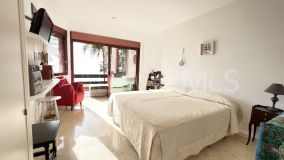 Apartamento en venta en Menara Beach, Estepona Este