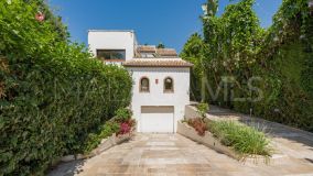 Villa for sale in Nueva Andalucia, Marbella