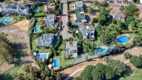 Villa for sale in Nueva Andalucia, Marbella