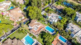 Villa for sale in Paraiso Barronal, Estepona Est