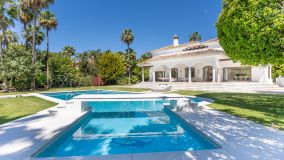 Villa for sale in Guadalmina Baja, San Pedro de Alcantara