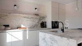 Ático en venta en Los Arqueros, Benahavis