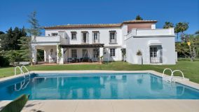 Villa for sale in Las Brisas, Nueva Andalucia