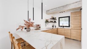 Maison de Ville for sale in Los Pinos de Aloha, Nueva Andalucia