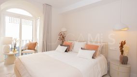 Tvåvånings takvåning for sale in Aloha Gardens, Nueva Andalucia