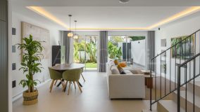 Maison de Ville for sale in Balcón del Golf, Nueva Andalucia