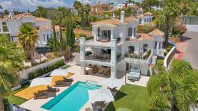 Villa zu verkaufen in Nueva Andalucia, Marbella