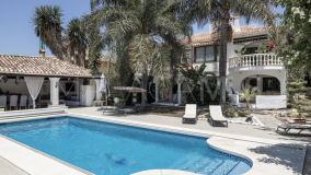 Villa for sale in Nueva Andalucia, Marbella