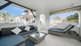 Apartment for sale in Los Naranjos de Marbella, Nueva Andalucia
