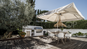 Buy villa with 5 bedrooms in Artola