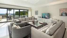 Villa en venta en Nueva Andalucia, Marbella