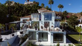Villa for sale in Los Naranjos Hill Club, Nueva Andalucia