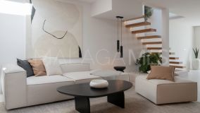 Villa for sale in Nueva Andalucia, Marbella