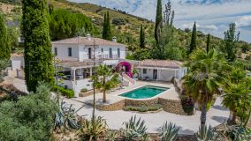 Magnificent Characteristic 6 Bedroom Villa in Ronda