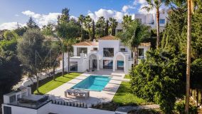 Villa en venta en Paraiso Alto, Benahavis