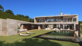 Fantastic opportunity to acquire a plot with project to build an ultra-luxury villa in Cascada de Camoján