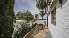 For sale El Naranjal town house with 2 bedrooms
