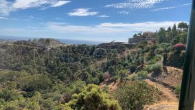 Parcela en venta en El Madroñal, Benahavis