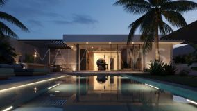 Villa en venta en Nueva Andalucia, Marbella