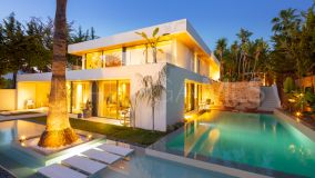 Villa for sale in Nueva Andalucia, Marbella
