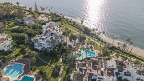 Markplanslägenhet for sale in Alcazaba Beach, Estepona Öst