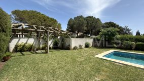 Villa for sale in Benamara, Estepona East