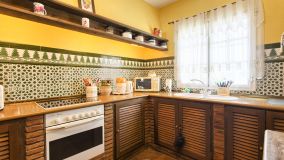 Adosado en venta en Benahavis Centro