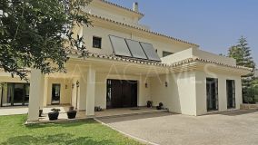 Villa for sale in Valdeolletas, Marbella City
