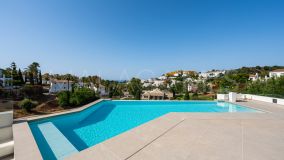 Villa en venta en La Resina Golf, Estepona Este
