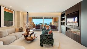 Luxury Frontline Beachfront Apartment in Estepona