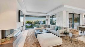 Villa for sale in Elviria, Marbella Est