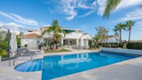 Haus zu verkaufen in Elviria, Marbella Ost