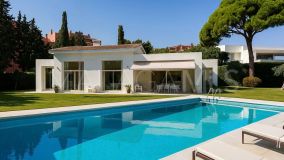 Villa for sale in Guadalmina Baja, San Pedro de Alcantara