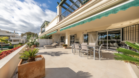 Wohnung zu verkaufen in Nueva Andalucia, Marbella