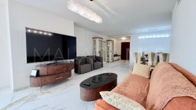 Apartamento en venta en Nueva Andalucia, Marbella