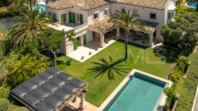 Maison for sale in Los Monteros, Marbella Est