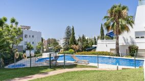 Lägenhet for sale in Nueva Andalucia, Marbella