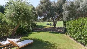 Reihenhaus zu verkaufen in Aloha, Nueva Andalucia