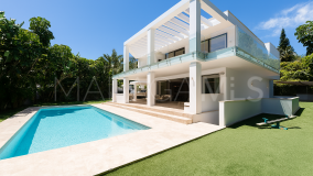 Villa for sale in El Herrojo, Benahavis