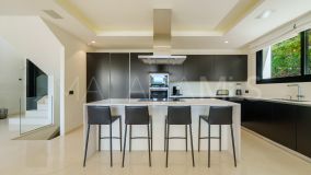 Villa en venta en Los Olivos, Nueva Andalucia