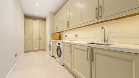 Villa for sale in La Quinta, Benahavis