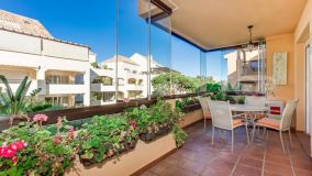 For sale apartment with 2 bedrooms in Elviria Playa