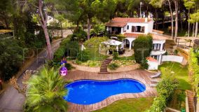 For sale villa with 5 bedrooms in Lloret de Mar