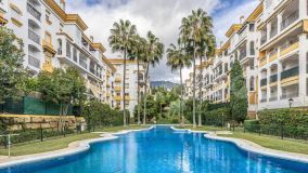 Buy duplex penthouse in Costa Nagüeles I with 3 bedrooms