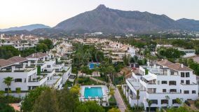 Zweistöckiges Penthouse zu verkaufen in Lomas del Rey, Marbella Goldene Meile