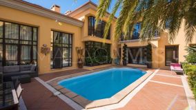 Bungalow for sale in Bahia de Banus, Marbella - Puerto Banus