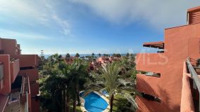 Penthouse for sale in Las Salinas, Estepona East